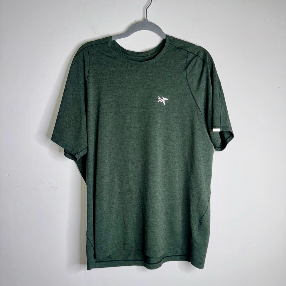 Arc'teryx Men's Green T-Shirt